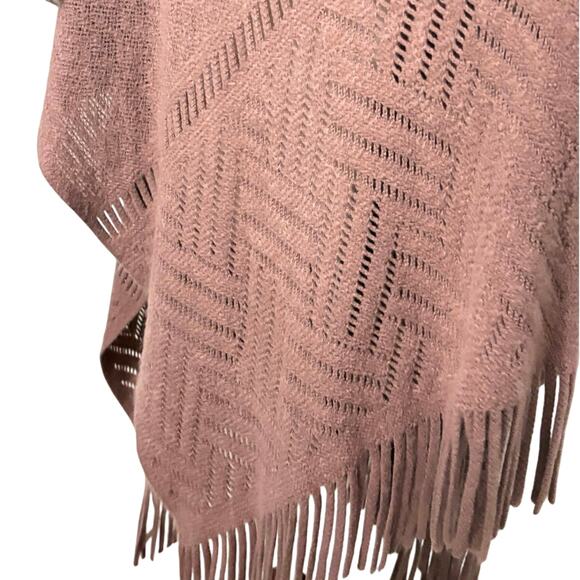 Do Everything in Love Pink Fringe Knit Poncho Shawl Boho Open Front One Size - Picture 4 of 8